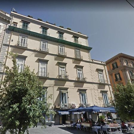 Municipio Luxury Suite Napoli Bagian luar foto