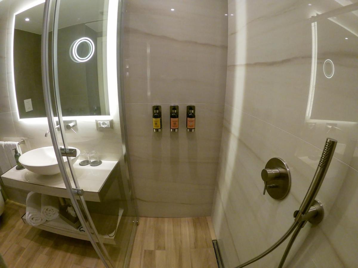 Municipio Luxury Suite Napoli Bagian luar foto