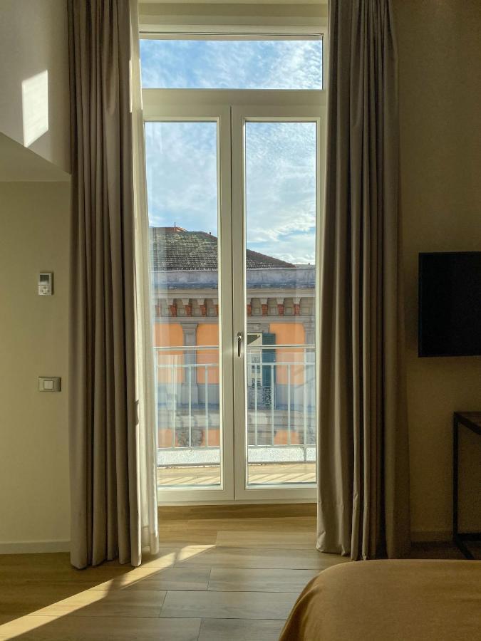 Municipio Luxury Suite Napoli Bagian luar foto