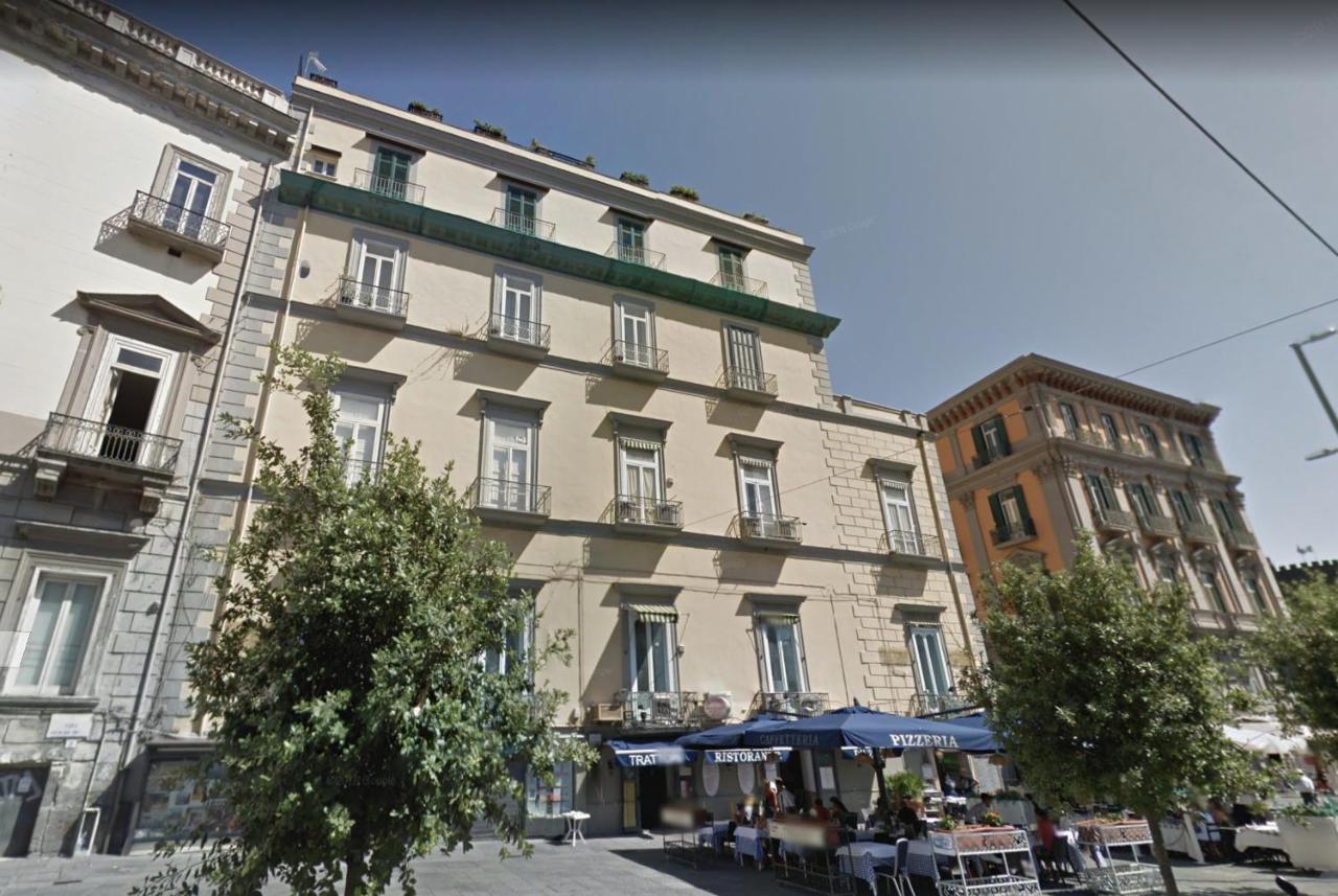 Municipio Luxury Suite Napoli Bagian luar foto